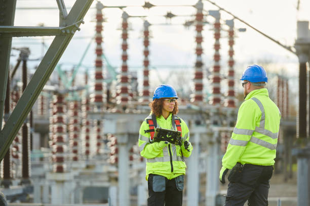Best Affordable Emergency Electrician  in North Industry, OH